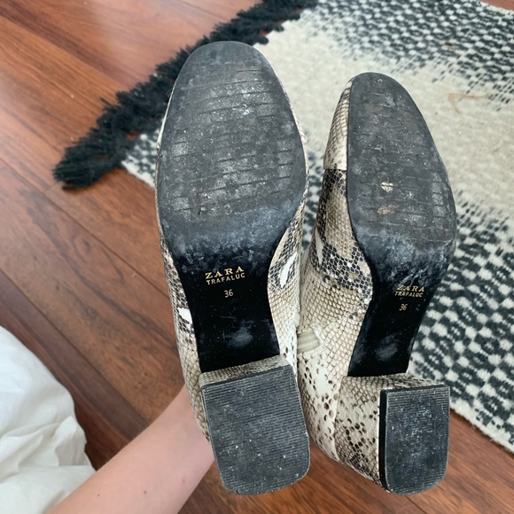 Snake booties by Zara - Picture 2 of 2